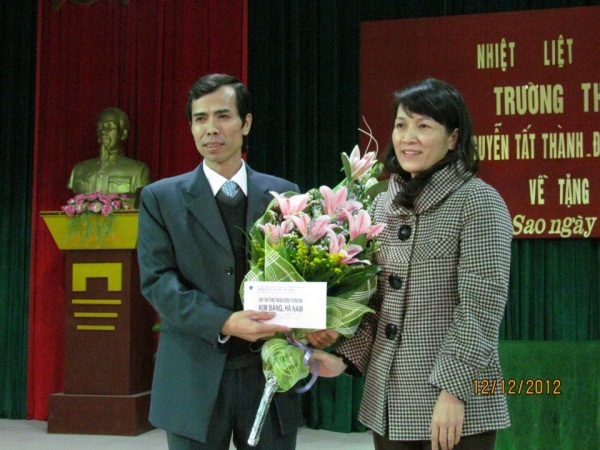 Uống nước nhớ nguồn- hoạt động ý nghĩa chào mừng ngày 22-12