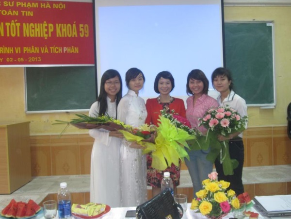 Cô đã dạy chúng con bằng tình yêu