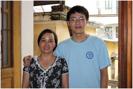Chàng thủ khoa đam mê nghề giáo