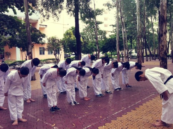 Học thể dục thể thao dưới hình thức câu lạc bộ