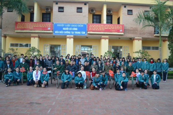 Thăm hỏi các bác thương bệnh binh – chuyến đi giàu ý nghĩa