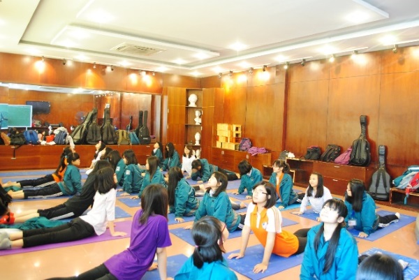 Câu lạc bộ Yoga – nơi đã quen là gắn bó