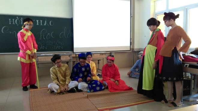 Hội thảo “Văn học dân gian trong đời sống dân gian” của tập thể 10D2