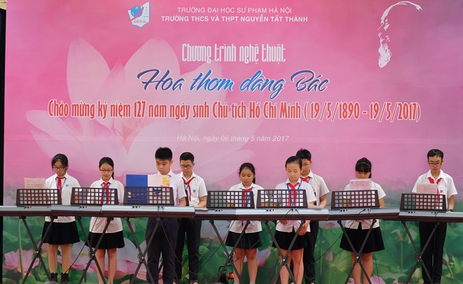 Chương trình nghệ thuật đặc biệt “Hoa thơm dâng Bác”
