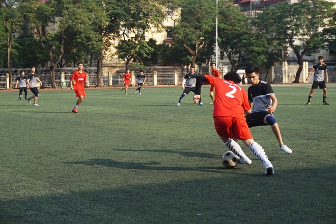 Cuộc đua vào Bán kết giải Bóng đá trường Đại học Sư phạm Hà Nội: đội tuyển trường Nguyễn Tất Thành mang về chiến thắng thuyết phục