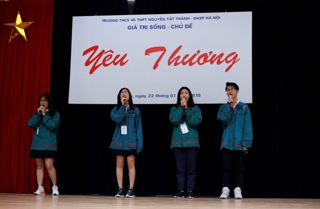 Viên đá ngũ sắc lung linh mang tên “Yêu thương”