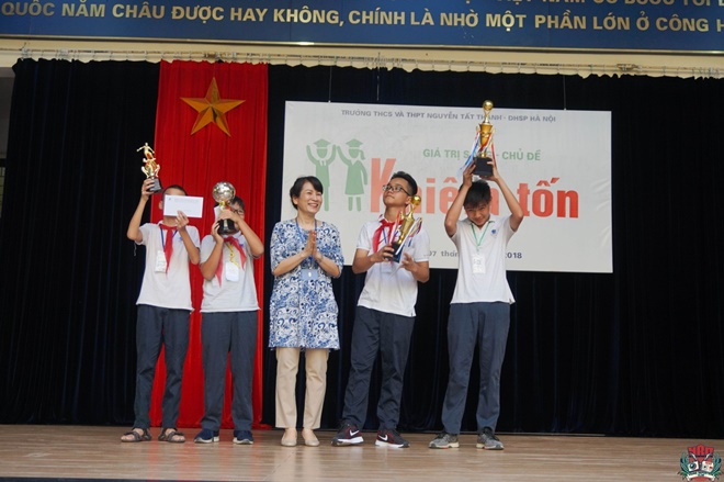 Một buổi chào cờ đầy bổ ích