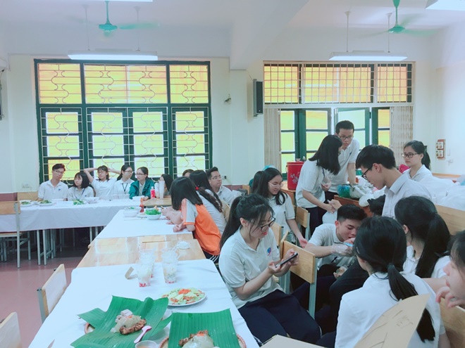 Giờ học Lịch sử đặc biệt cùng lớp 11D3