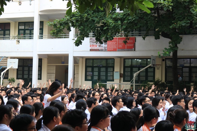 Cùng YRC và NRC khám phá thêm về bản thân trong tương lai