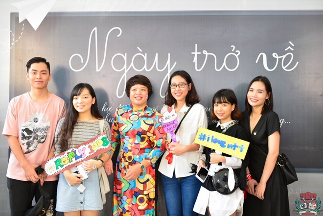 Gala “Ngày trở về”: 20 năm vẫn nụ cười ấy