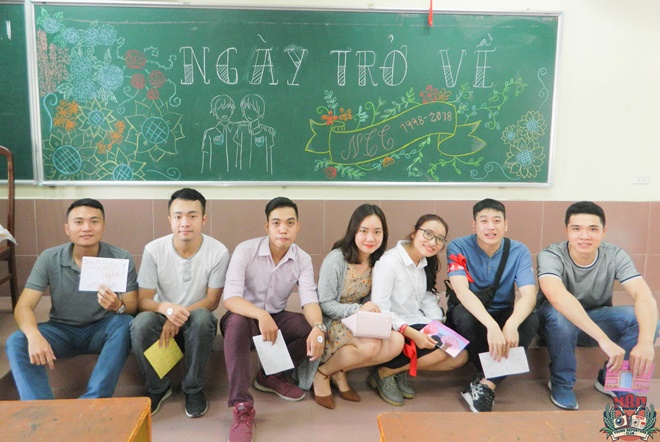Đời người ngắn lắm, mấy khi được trở về…