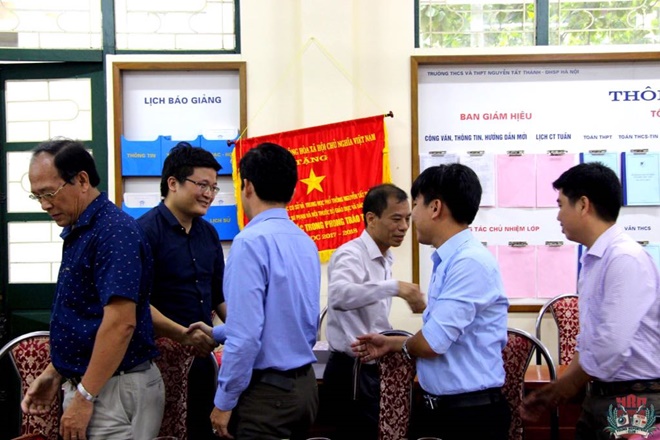 Trường Thực hành (Đại học Cần Thơ) thăm và làm việc tại Trường