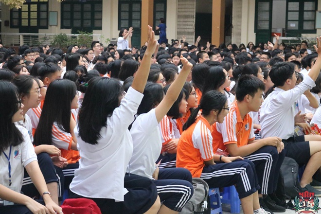 Ra mắt CLB Lịch sử (AHC) và CLB Yêu thích đọc sách (NRC)