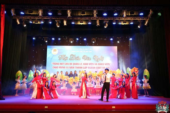 Khi giọng ca người cầm phấn tỏa sáng