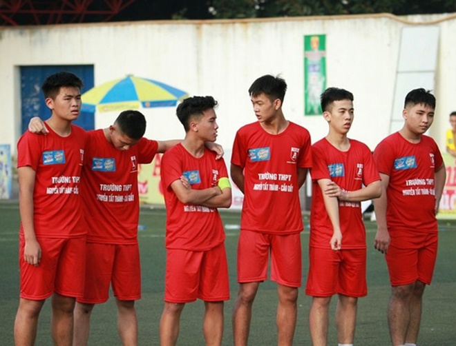 THPT Nguyễn Tất Thành 0 - 0 THPT Phan Huy Chú (Pen: 1-3): Đánh rơi chiến thắng