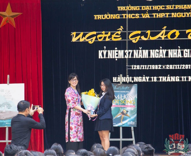 Sinh hoạt dưới cờ: Mãi khắc ghi công ơn những người lái đò