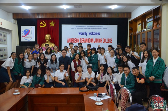 Niềm vui hân hoan trong buổi gặp gỡ đầu tiên với đoàn Trường Anderson Serangoon Junior College (Singapore)