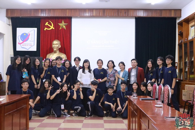 Sinh hoạt CLB Giao tiếp chủ đề “Kĩ năng cần thiết của một người dẫn chương trình”