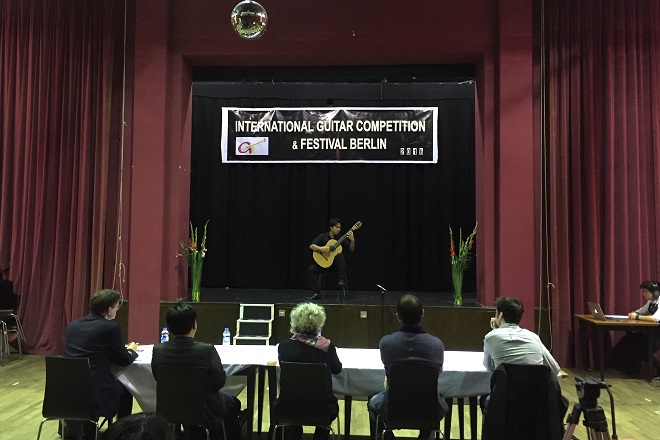 Thầy giáo Đào Như Khánh đoạt giải đặc biệt trong Win88 nhàcái khuyến mãi Guitar quốc tế Berlin