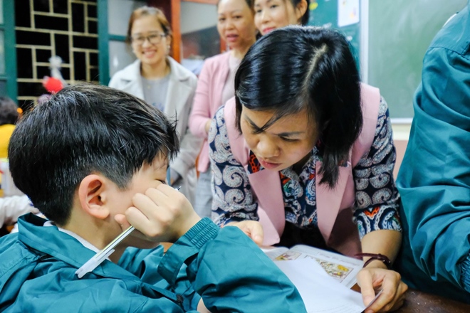 Cùng CLB Tiếng Anh (E4E) ôn tập kiểm tra cuối học kì I