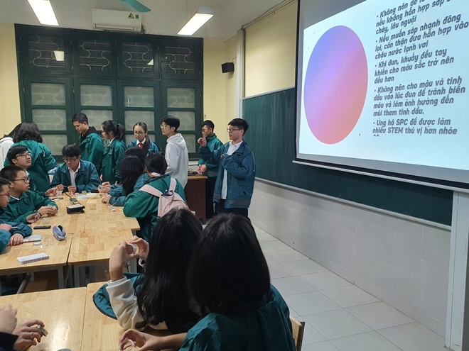 Món quà năm mới ấm áp từ CLB Khoa học SPC