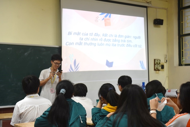 Sinh hoạt CLB Yêu thích đọc sách: Hạnh phúc – nhìn bằng trái tim
