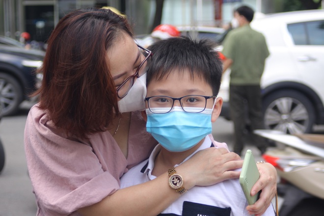 Hôm nay, hơn 3000 thí sinh tranh tài vào lớp 6 trường THCS Nguyễn Tất Thành