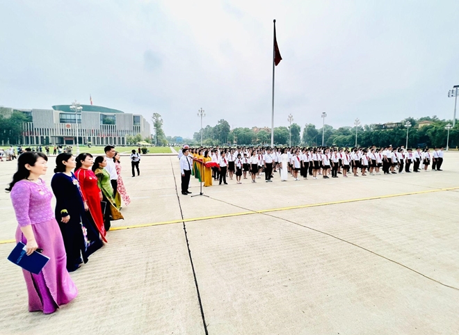 Lễ trao học bổng Nguyễn Tất Thành đầy tự hào tại quảng trường Ba Đình lịch sử