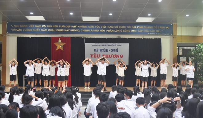 Yêu thương trao đi là yêu thương còn mãi