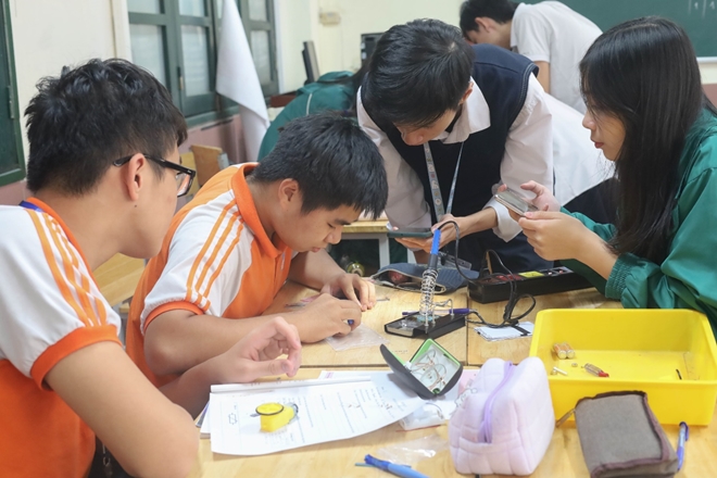 Chế tạo robot dò đường - Hiện thực hóa trang sách