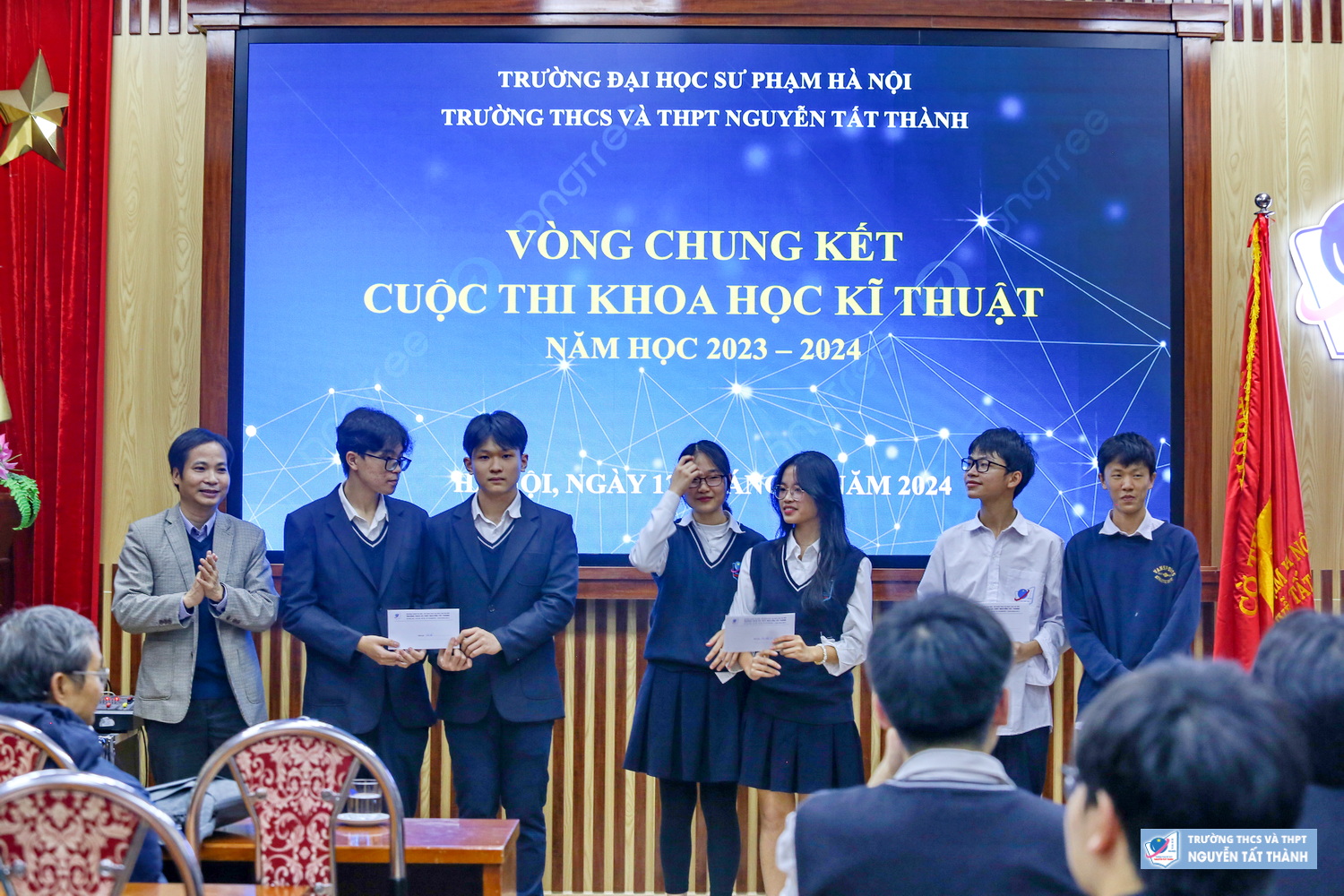 Chung kết Cổng game WIN88 là một nhà cái có danh tiếng lớn tại thị trường Châu Á Khoa học kĩ thuật cấp trường: Đam mê và sáng tạo