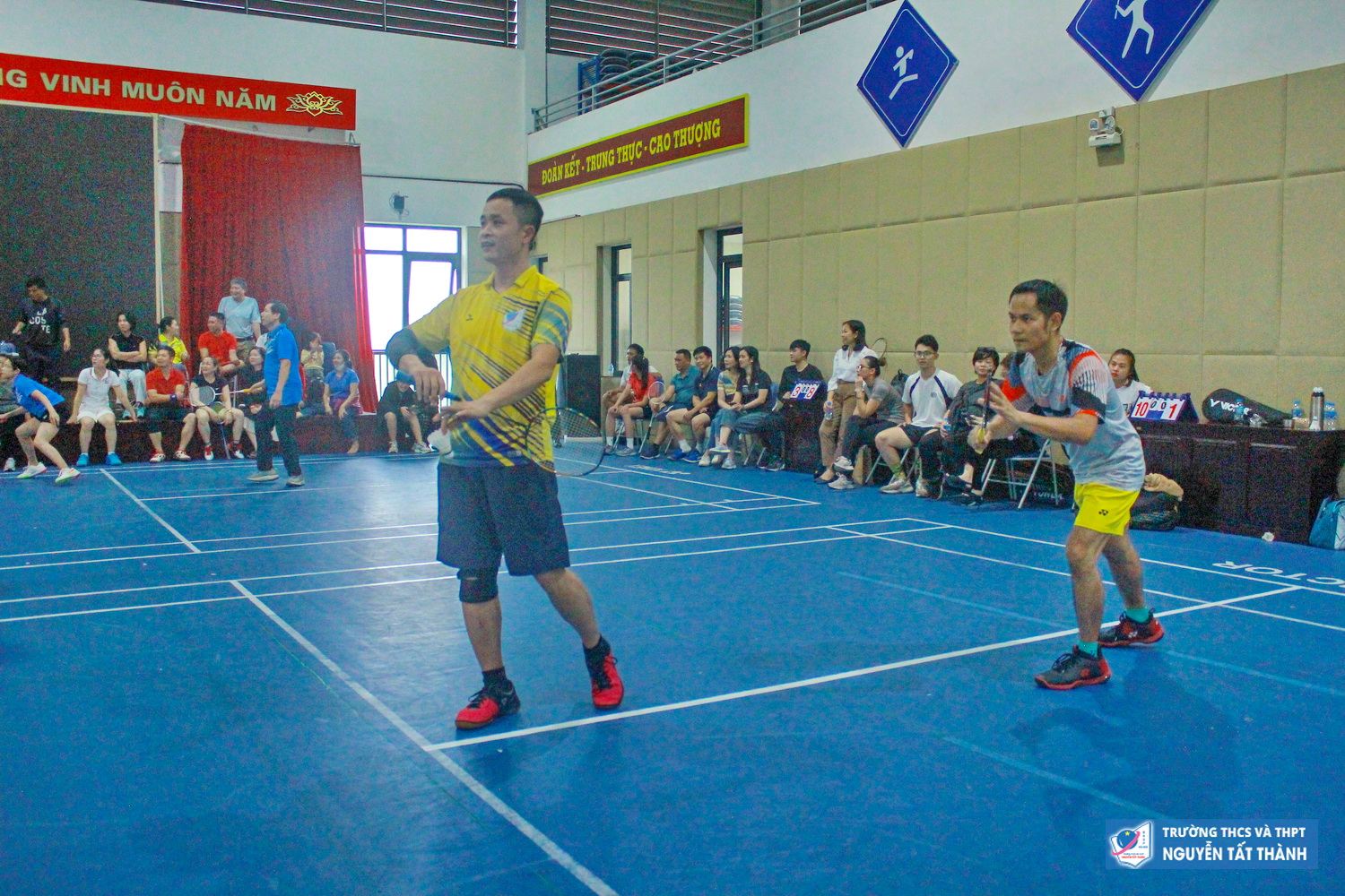 Cán bộ, Win88 nhàcái với kho game phong phú trường Nguyễn Tất Thành tham gia giải Cầu lông cụm Thanh Xuân - Cầu Giấy