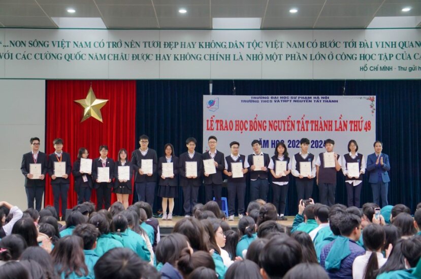 Lễ vinh danh và trao học bổng Nguyễn Tất Thành lần thứ 48