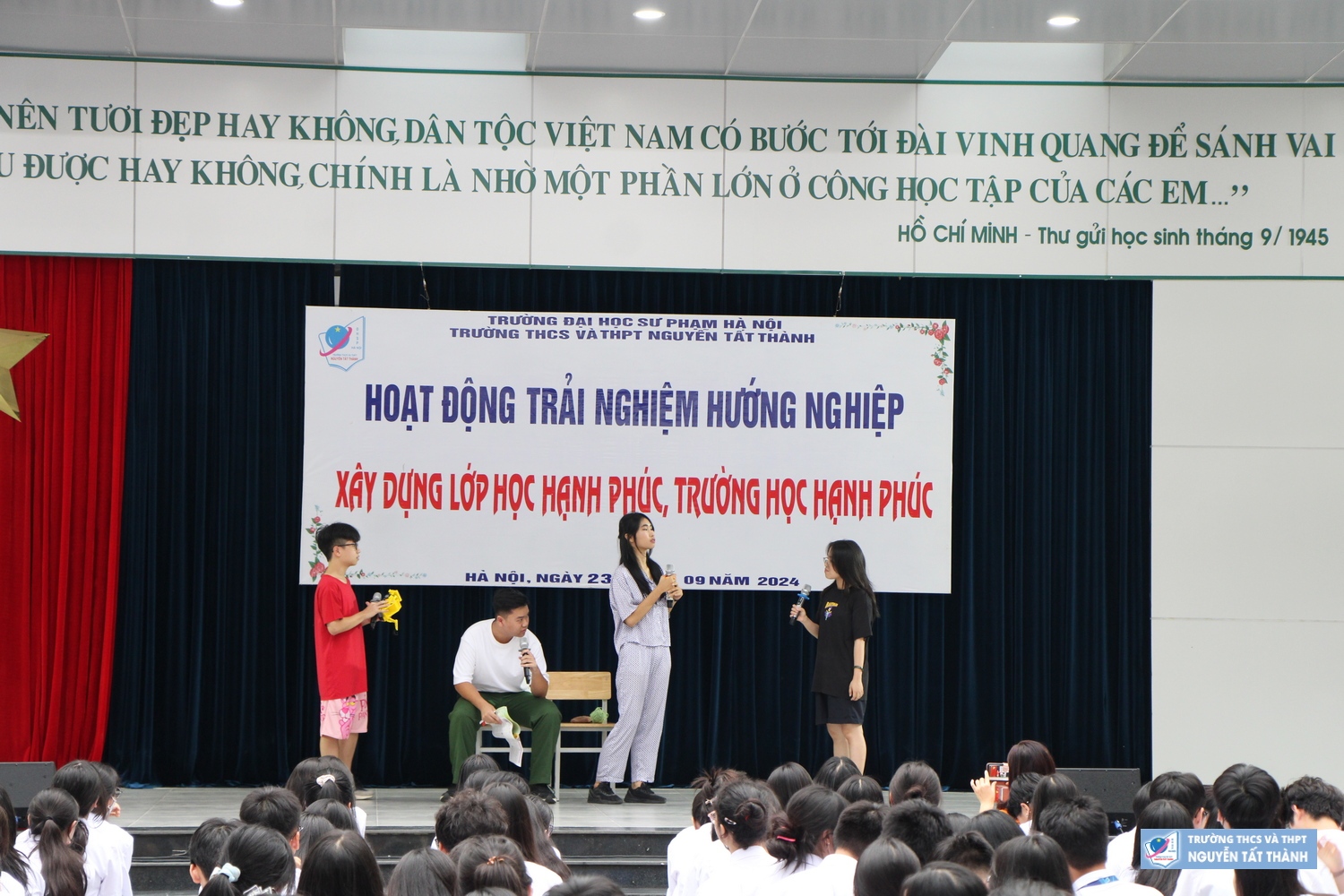 Hạnh phúc ở quanh ta!