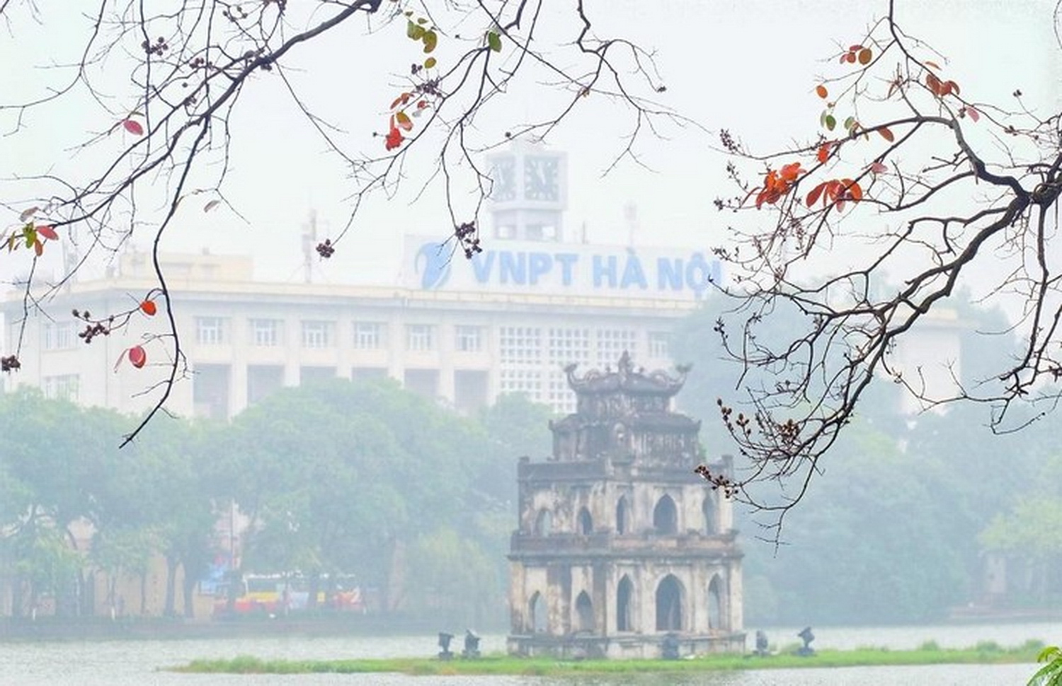 Hà Nội mùa đông: khi cái lạnh gợi nhớ hơi ấm