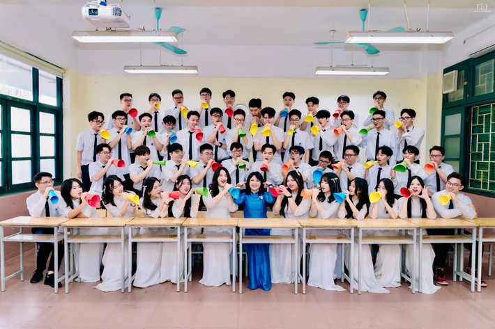 Lớp 12A2 đa số Win88 nhà cái không bị chặn đều đạt chứng chỉ IELTS từ 7.0 và SAT từ 1400 trở lên