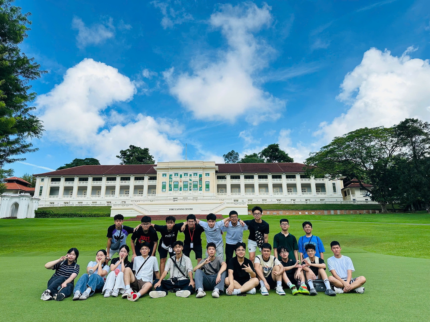 Chuyến giao lưu Trang Chủ Win88 Club - Nổ Hũ - Bắn Cá - Tài Xỉu đáng nhớ tại Raffles Institution – Singapore