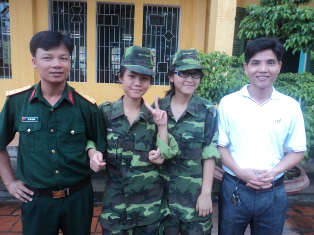 Thư gửi các chú, các bác trường Quân khu II - Cẩm Anh - 11A3
